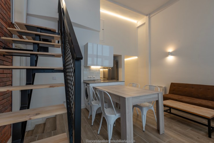 Fotografía HDR de terraza privada con vistas al Barrio de Salamanca – Fotógrafo inmobiliario profesional.