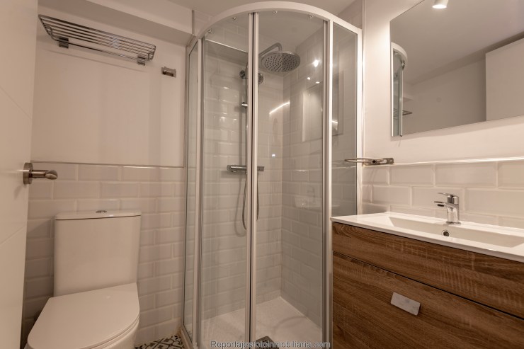 Detalle de decoración enfocada con lente macro – Fotografía inmobiliaria de alta gama, Madrid.