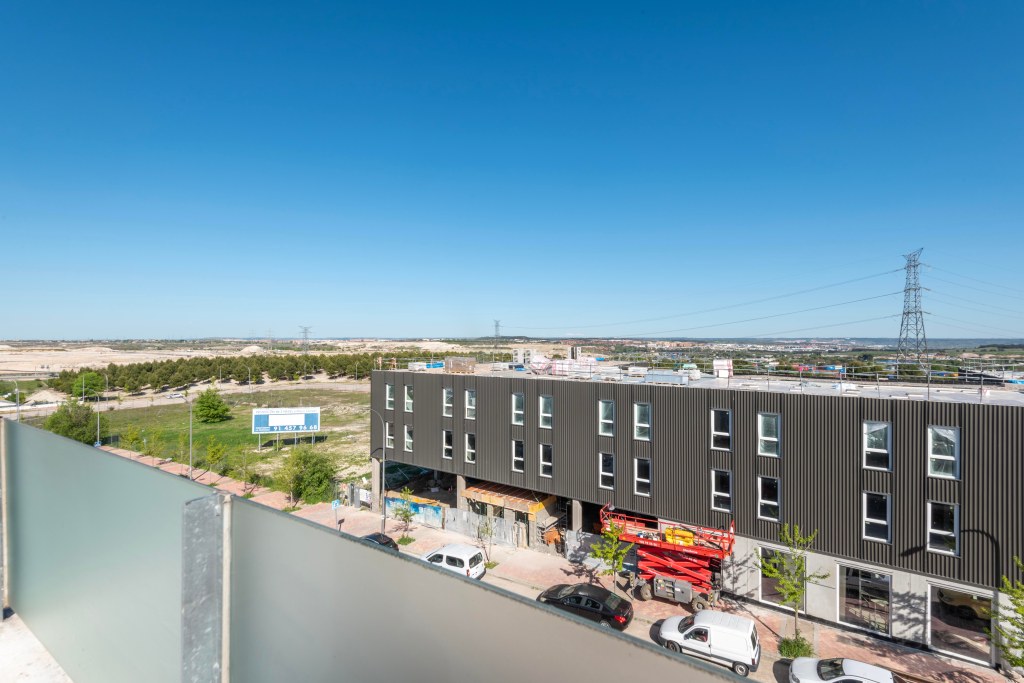 Tour virtual 360º del loft en Ensanche de Vallecas, captura profesional para venta de inmuebles