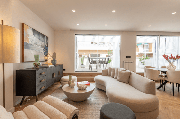 Reportaje Inmobiliario de Lujo en Goya, Salamanca - Vestidor y Armarios
