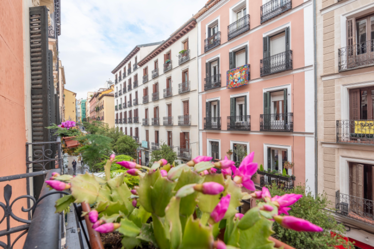 Fotografía Inmobiliaria en Mirasierra, Fuencarral-El Pardo - Baño con Ventana
