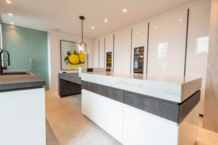 Reportaje Fotográfico en Orcasur, Usera - Vivienda con Balcón
